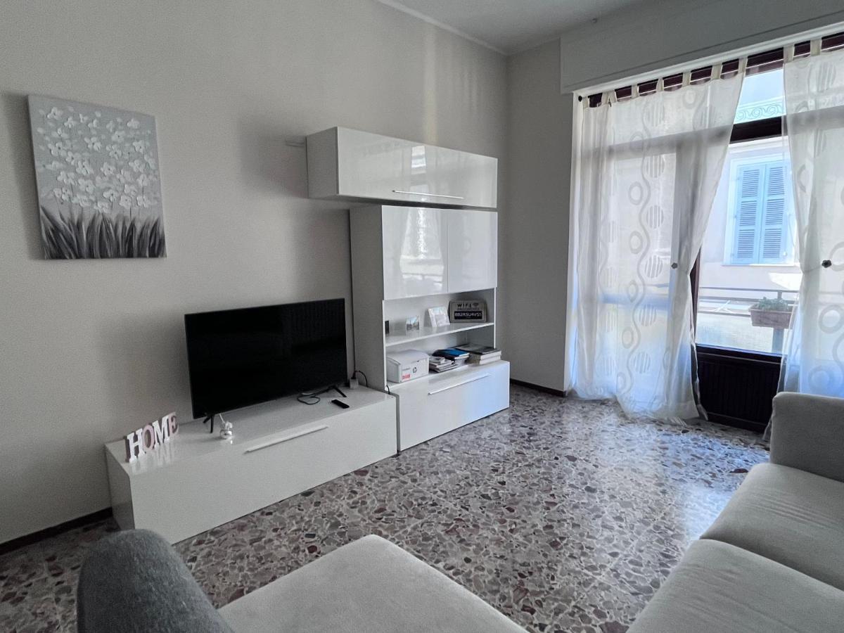 Casa Piemont Apartment กาซาเล มอนแฟร์ราโต ภายนอก รูปภาพ