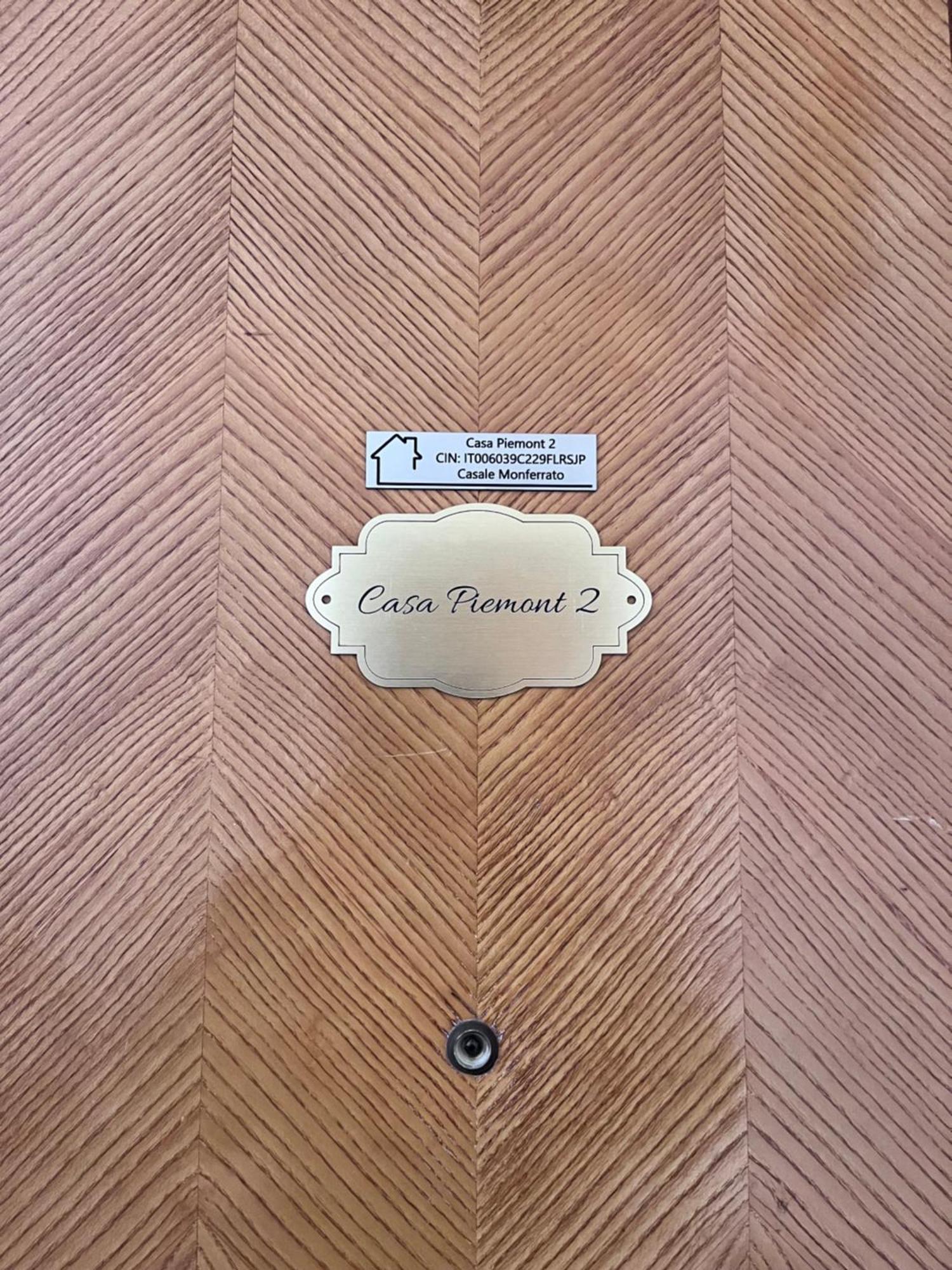 Casa Piemont Apartment กาซาเล มอนแฟร์ราโต ภายนอก รูปภาพ